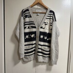 Elegant Floral Embroidered Cardigan